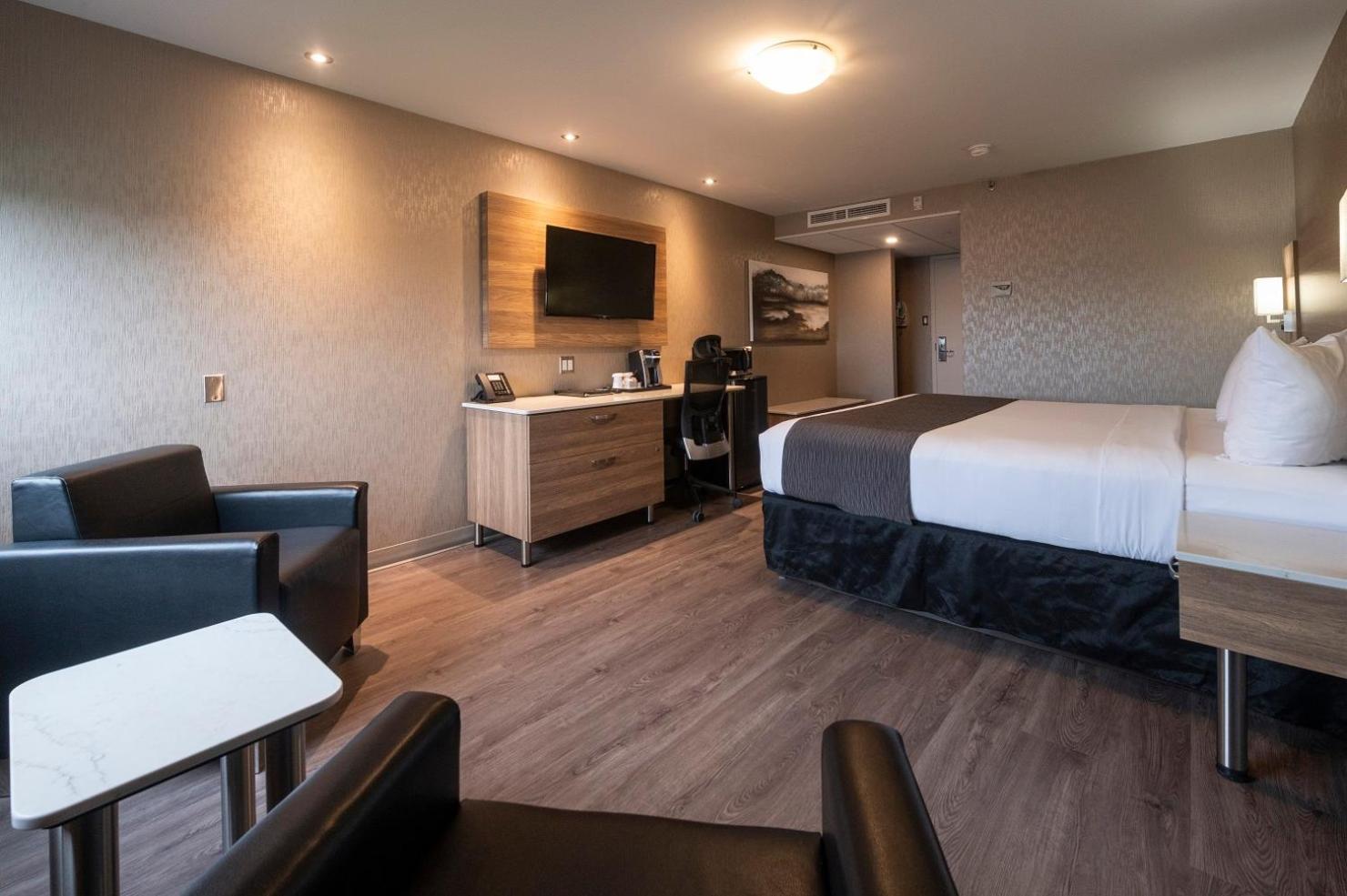 Hotel & Suites Le Dauphin Quebec Экстерьер фото